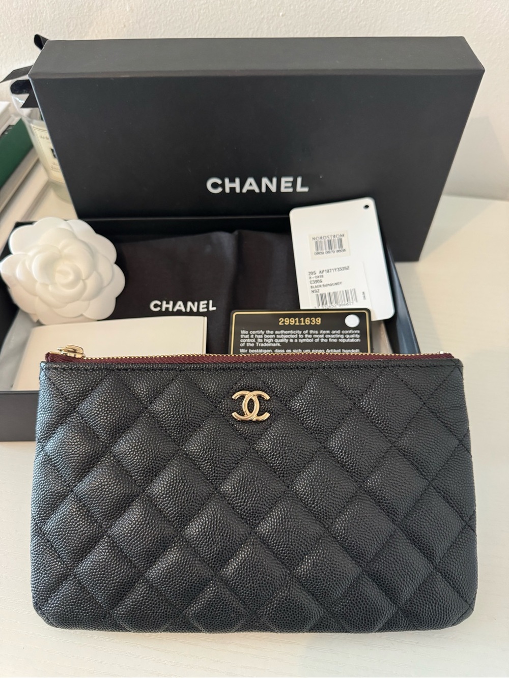 NEW Authentic CHANEL MEDIUM O-case Caviar Black Quilted zipper Pouch Wallet